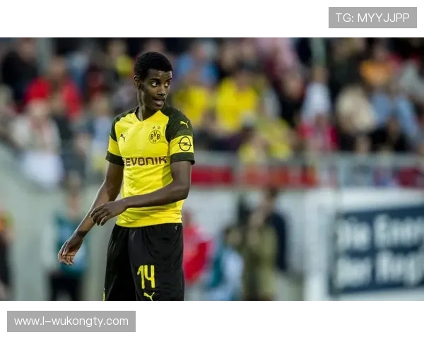 伊萨克从多特失意到皇家社会崛起的生涯阶段复盘